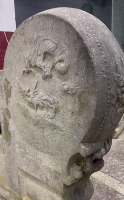 一对明代精品抱鼓石